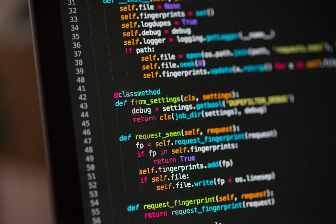 Code du gabarit d'un site : un pied de page conditionnel masque le bloc Qualiopi sur les fiches formation